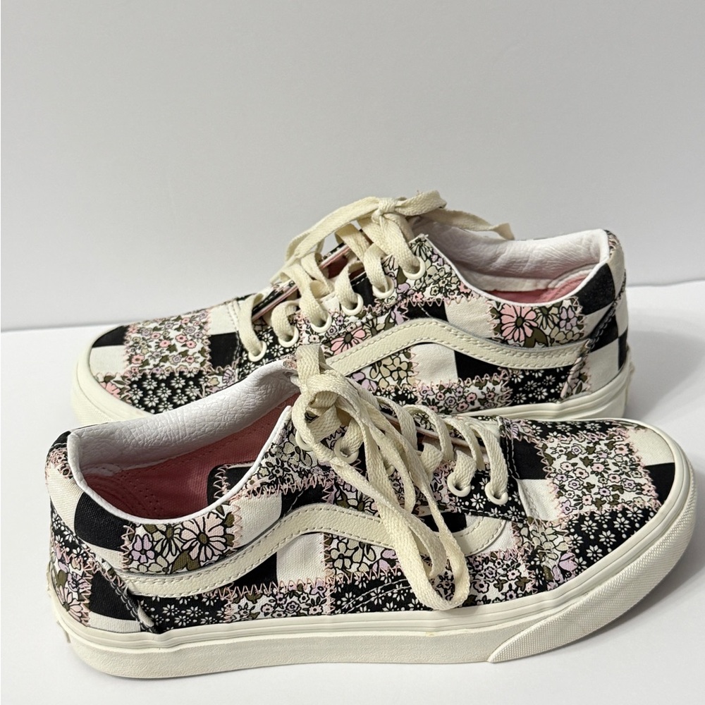 Vans Old Skool Patchwork Floral Women’s Sneakers